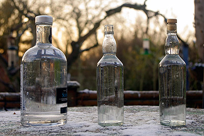 expanding ice in glass bottles